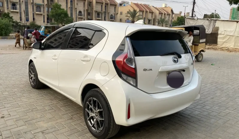 
								Toyota Aqua S full									