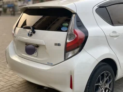 
										Toyota Aqua S full									