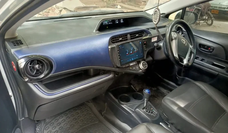
								Toyota Aqua full									