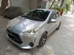 
										Toyota Aqua full									