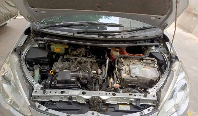 
								Toyota Aqua full									