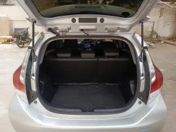 
										Toyota Aqua full									