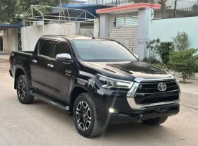 Toyota Revo V 2.8