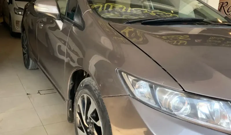 
								Honda Civic 1.8 Ug full									