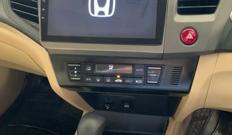 
								Honda Civic 1.8 Ug full									