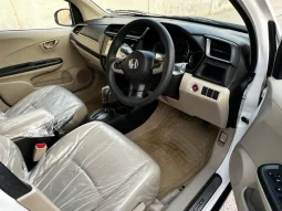 
										Honda BR-V S full									