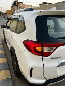 
										Honda BR-V S full									