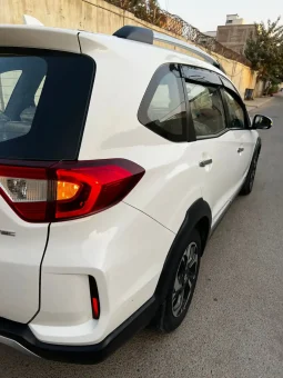 
										Honda BR-V S full									