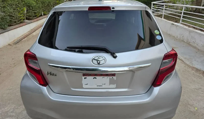 
								Toyota Vitz full									