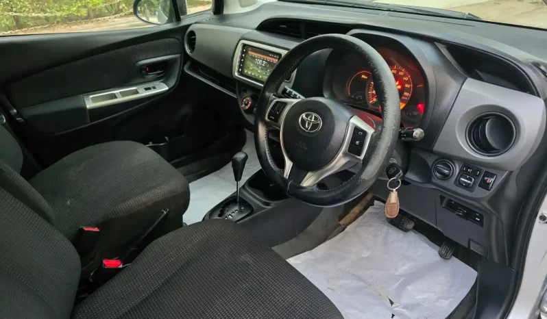 
								Toyota Vitz full									